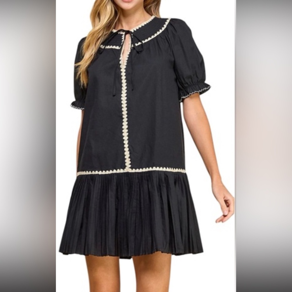 Marisa & Marie Black Puff Sleeve Crotchet Trim Split Neckline Dress Size Large